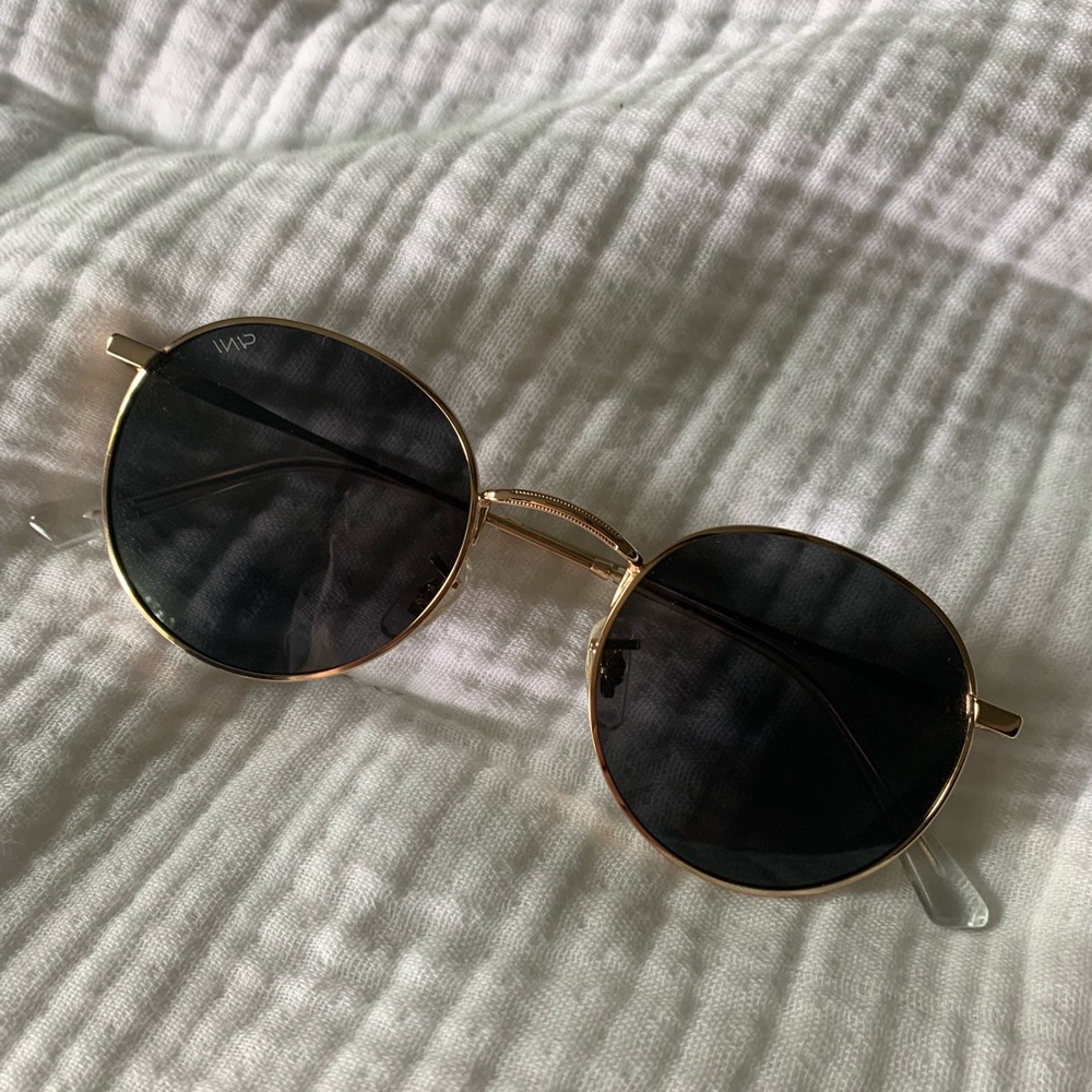 WMP Nevada - Gold and Black Round Sunglasses